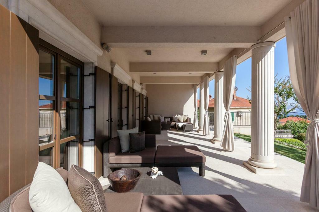 Exclusive Villa Marnano - Split Center ภายนอก รูปภาพ